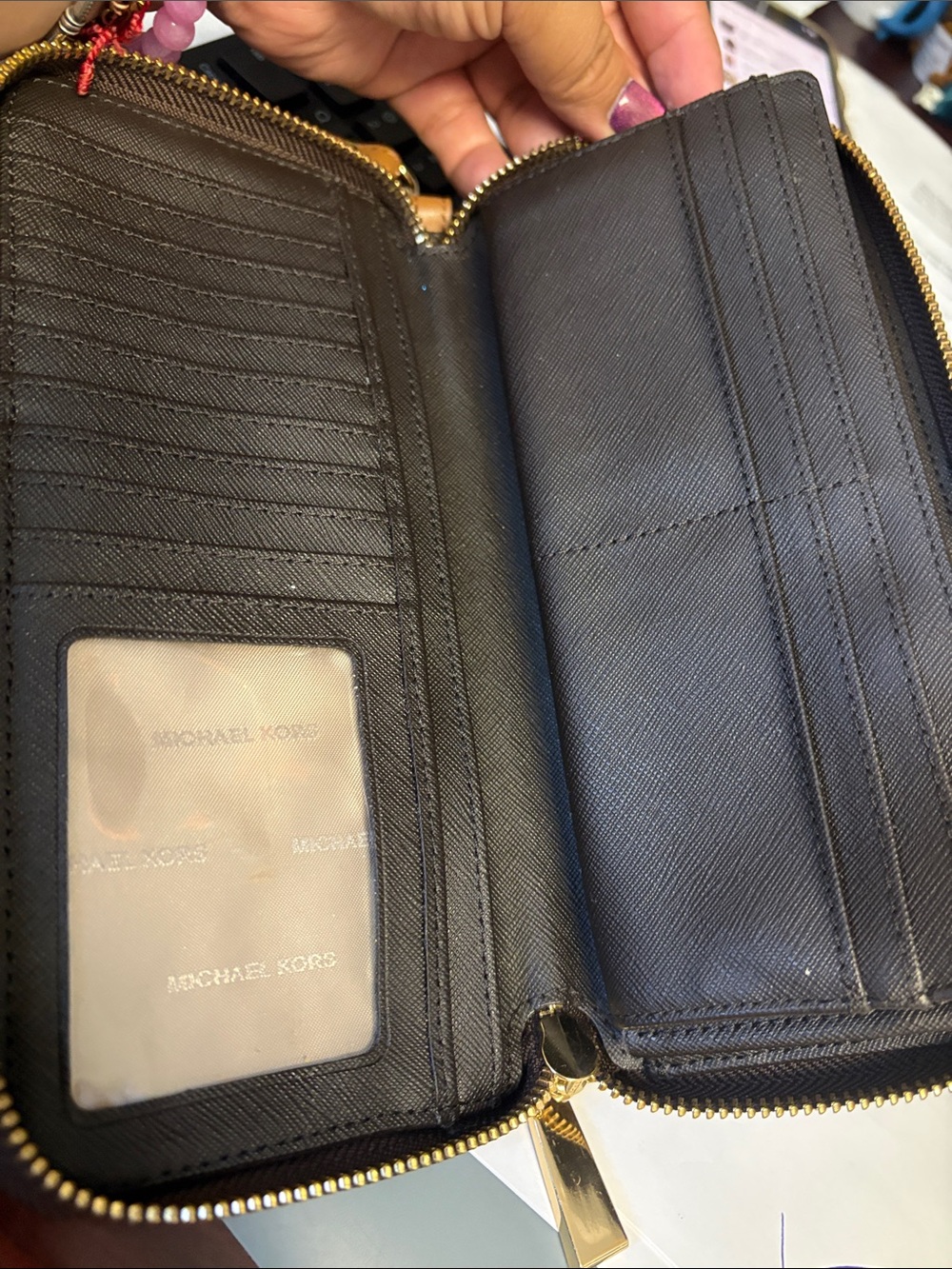 MK jet set long wallet EUC - Picture 5 of 7